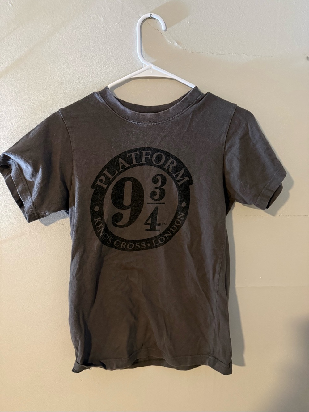 Warner Bros. Charcoal Platform 9 3/4 Graphic Kids Tee